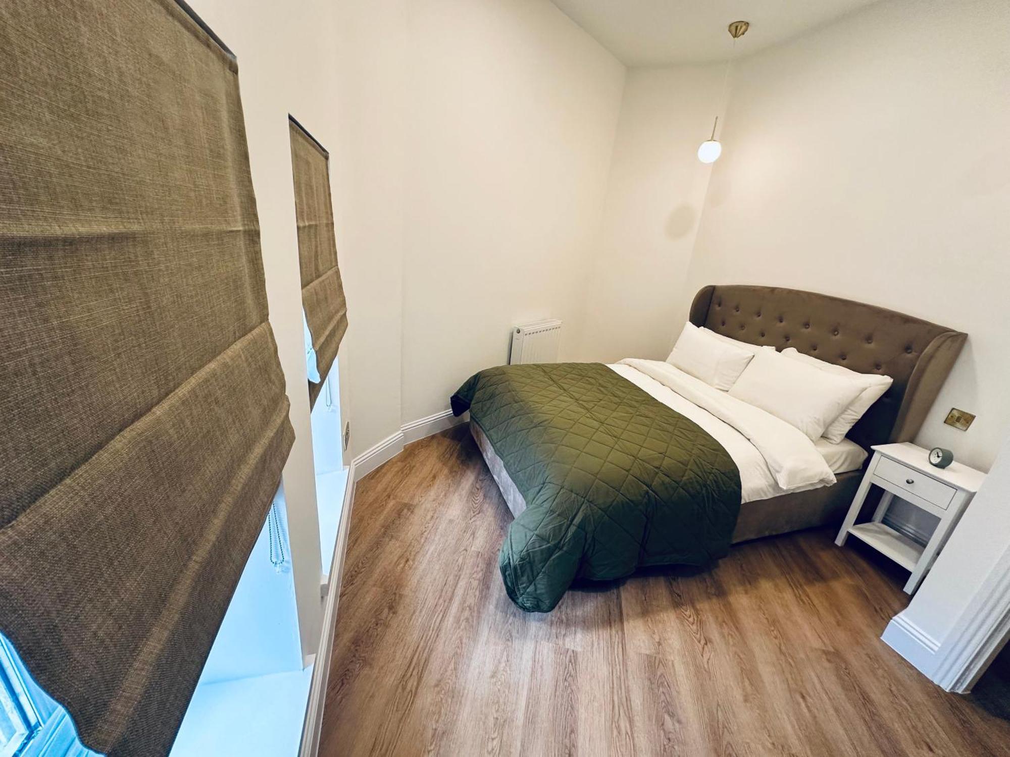 Royal Chambers Serviced Apartments, Glasgow